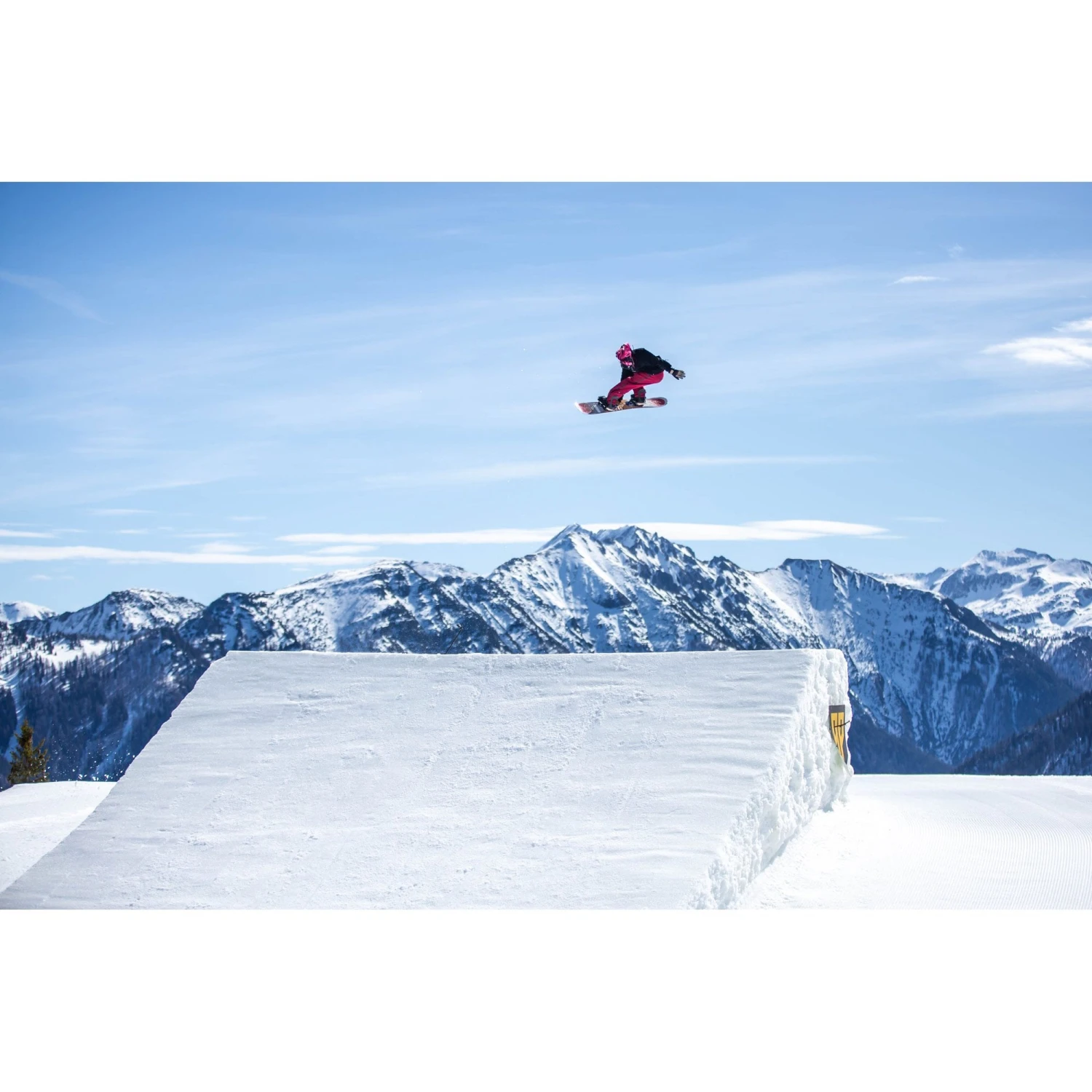 Bataleon Evil Twin Snowboard 2024 9 Bataleon Evil Twin Snowboard 2024 - Image 7