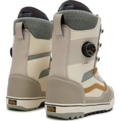 Vans Invado Pro Snowboard Boots -The Skiing Equipment Store invado pro snowboard boots p9779 42132 zoom