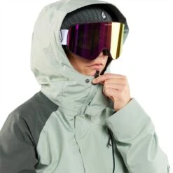 Volcom Women's Aris Insulated Gore Jacket -The Skiing Equipment Store womens aris insulated gore jacket p9757 41989 zoom